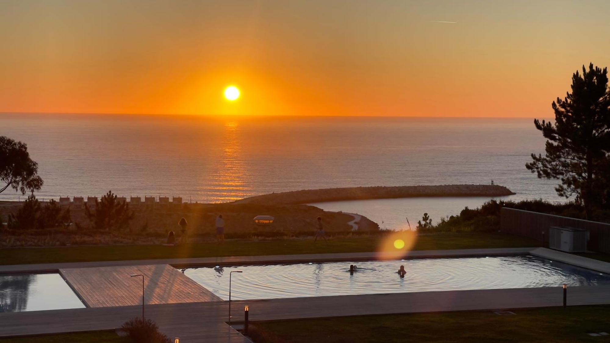 Mar A Vista - Condominium With Pool, Gym And Sea Views Nazare Luaran gambar