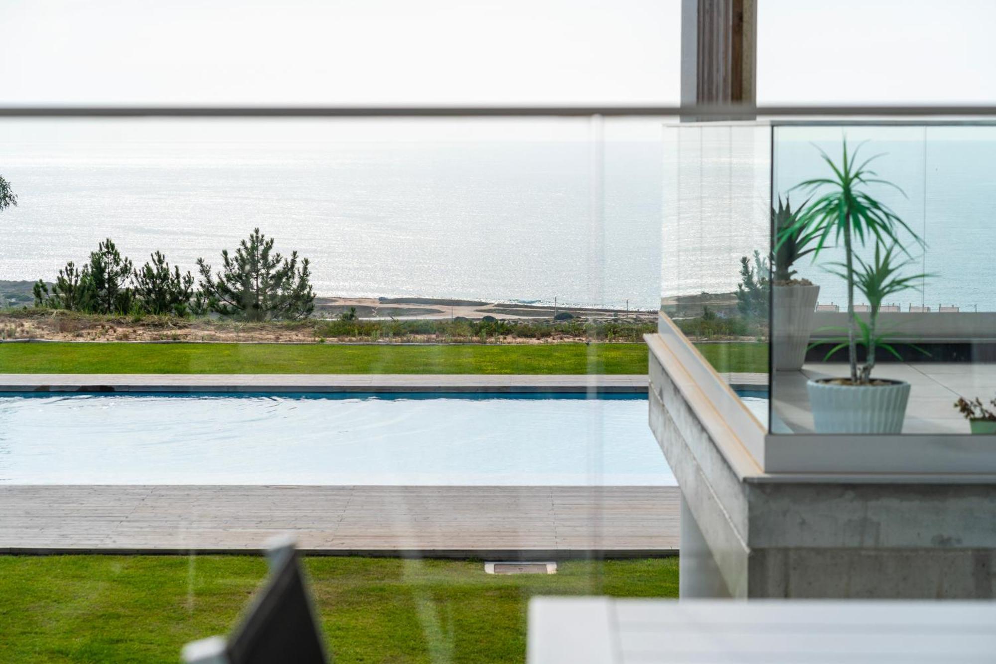 Mar A Vista - Condominium With Pool, Gym And Sea Views Nazare Bilik gambar
