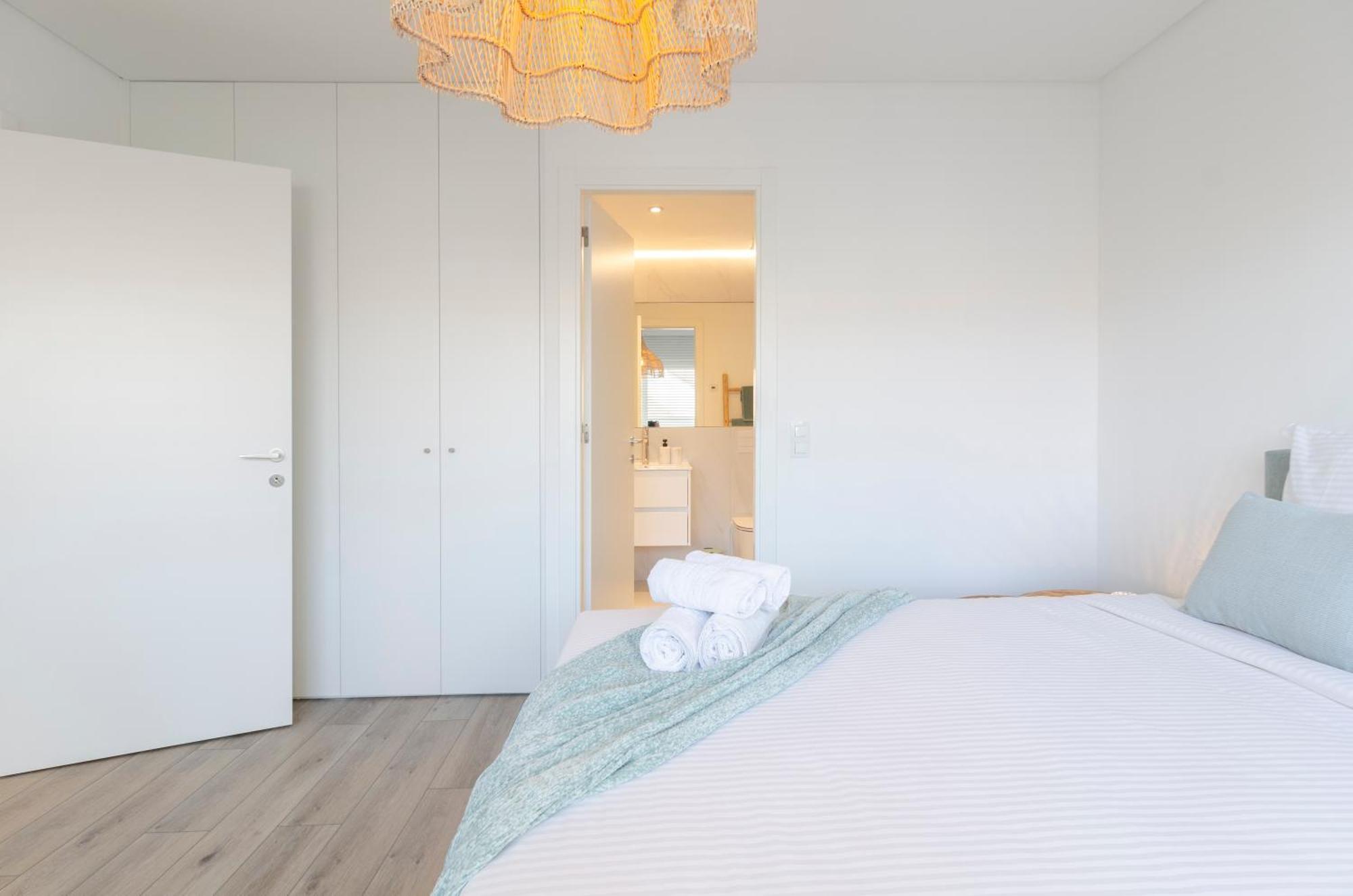 Mar A Vista - Condominium With Pool, Gym And Sea Views Nazare Bilik gambar