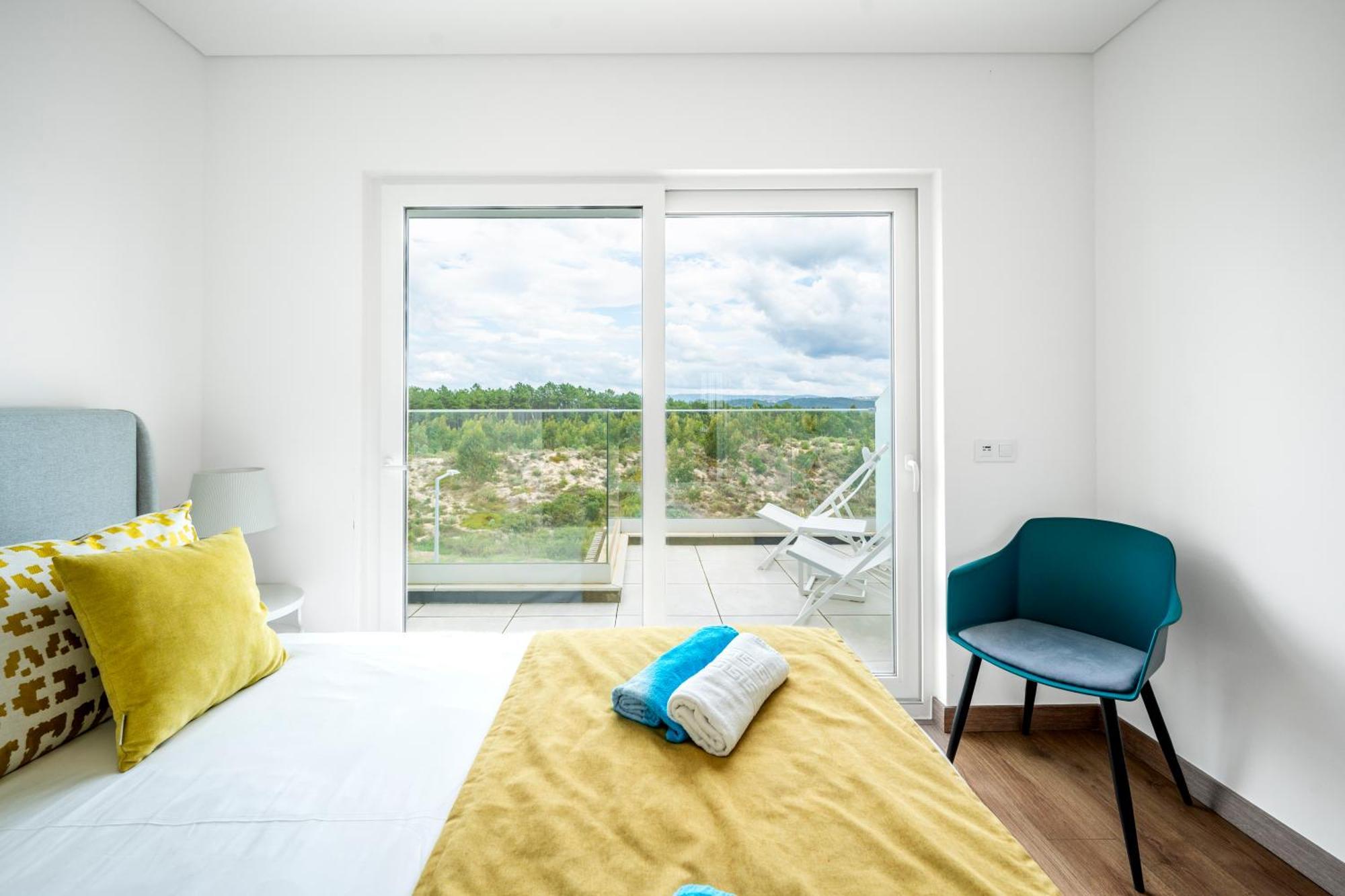 Mar A Vista - Condominium With Pool, Gym And Sea Views Nazare Bilik gambar