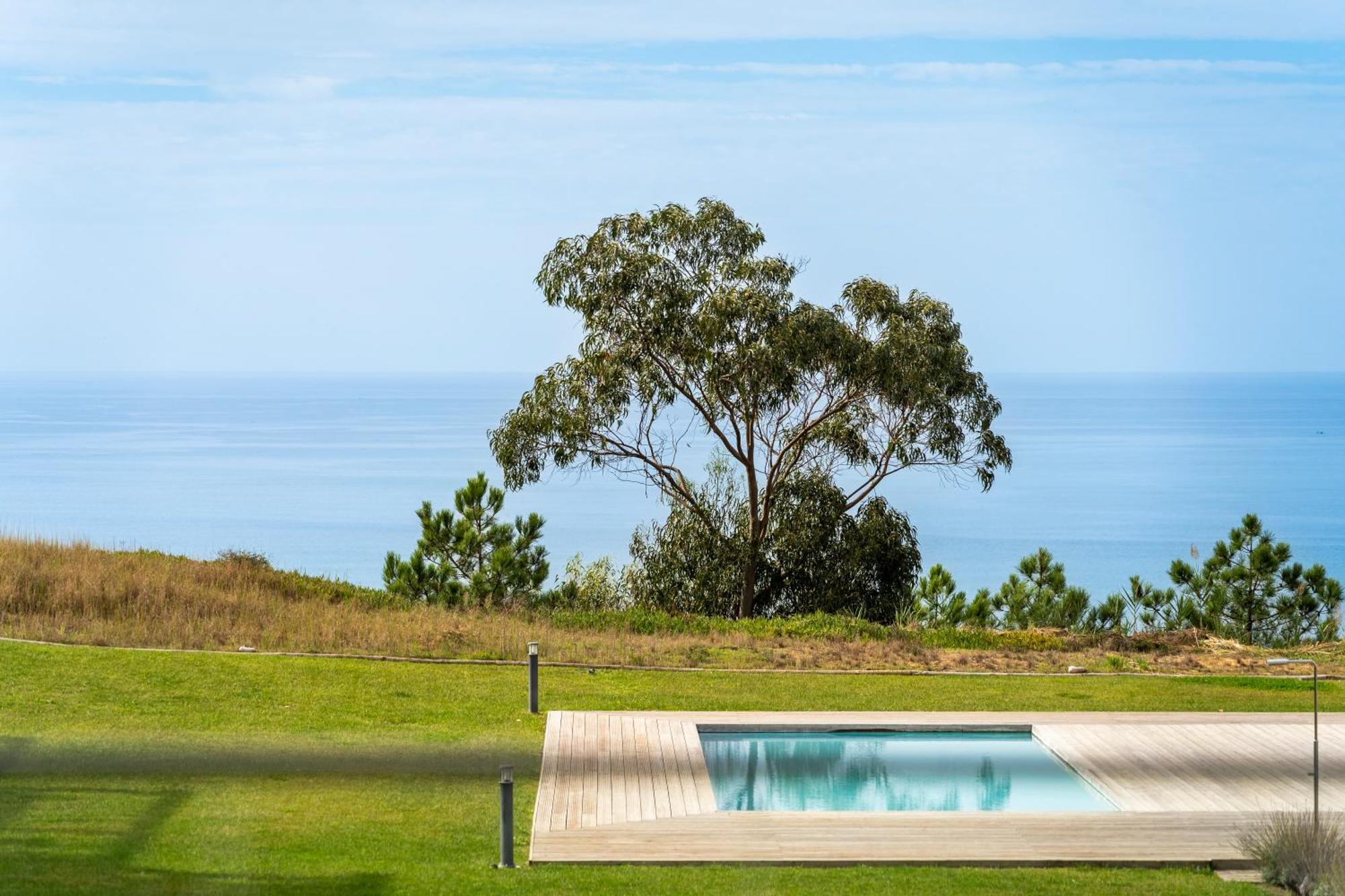 Mar A Vista - Condominium With Pool, Gym And Sea Views Nazare Luaran gambar